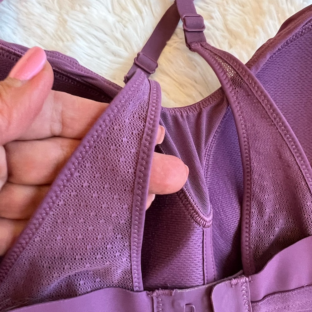 LULULEMON- Up For It  Sports Bra"'Vintage Plum" (purple) Size 34C - Picture 10 of 10
